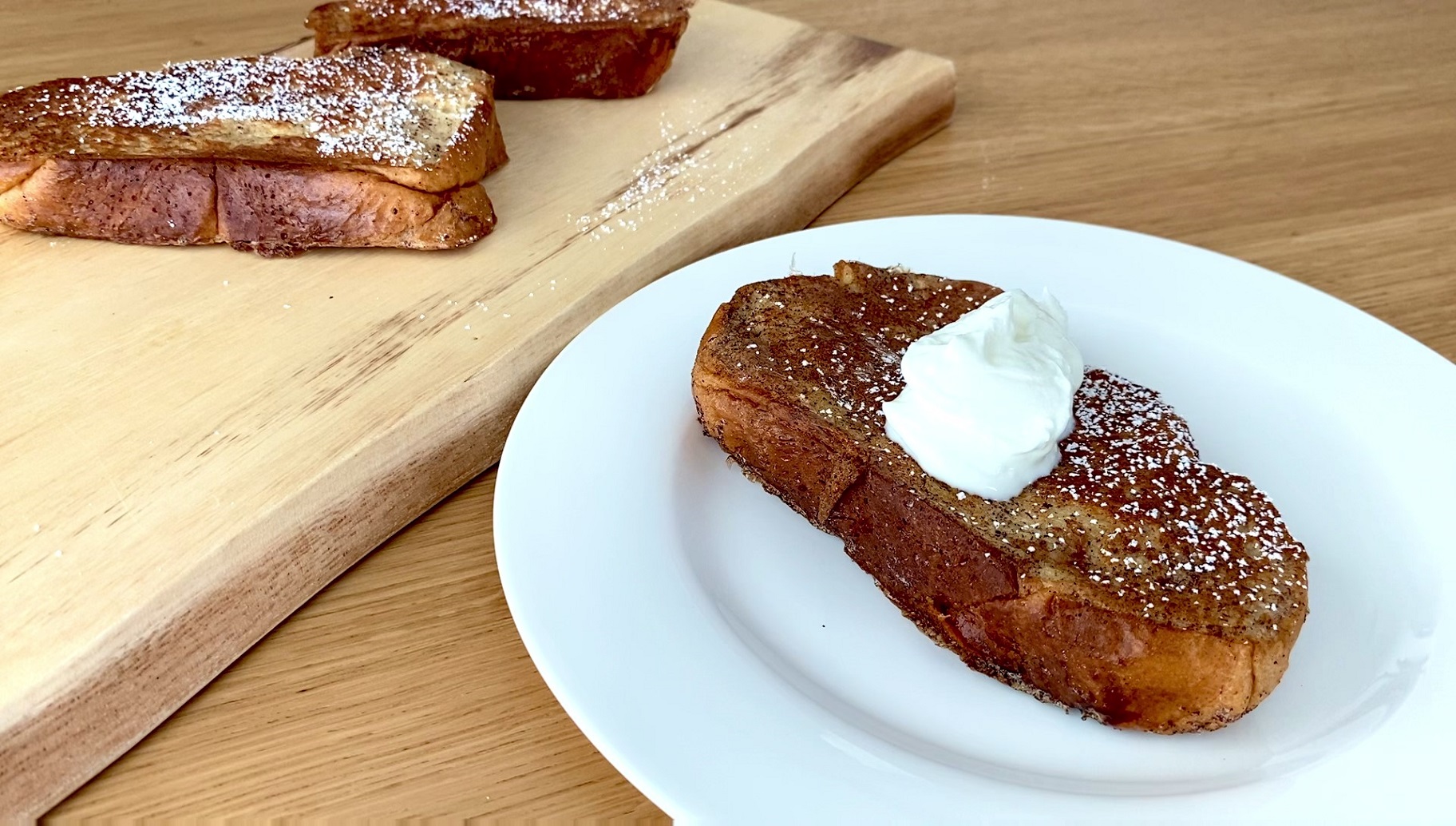 french toast with yogurt