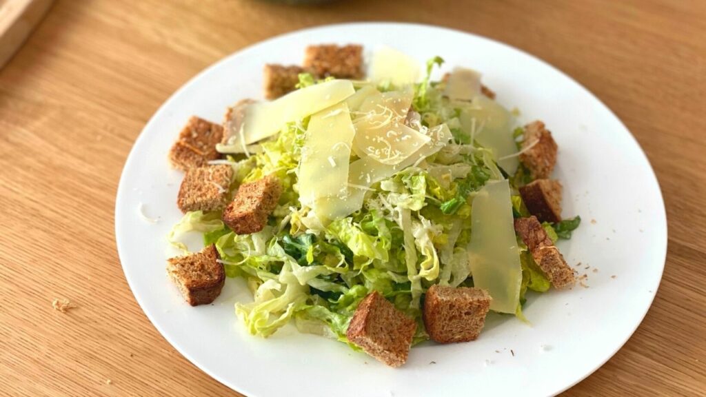 is caesar salad good for weight loss