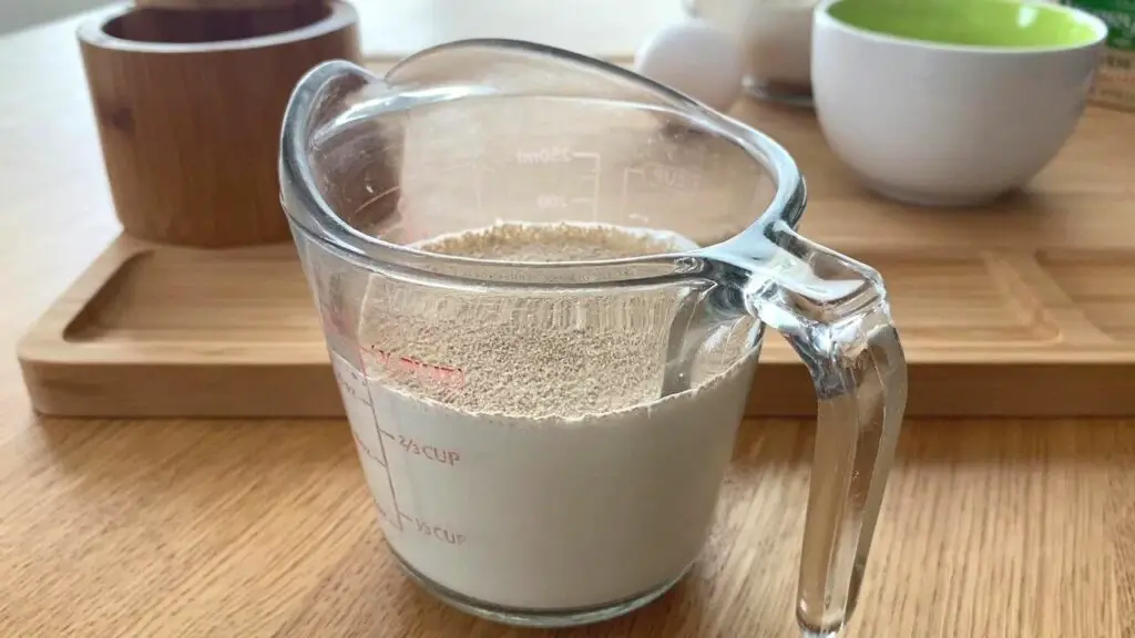 Add yeast to milk