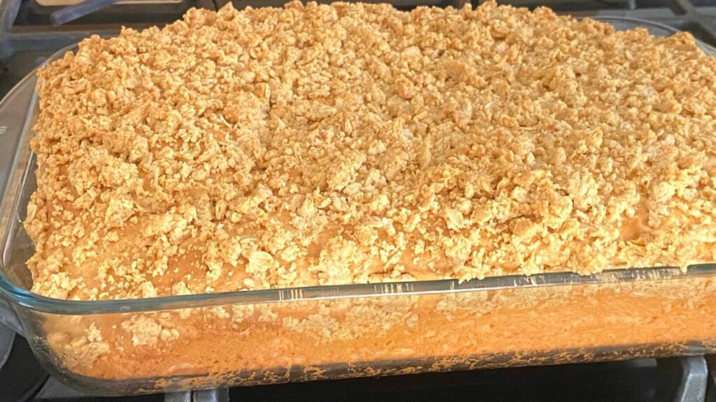 polish yeast cake with crumble topping