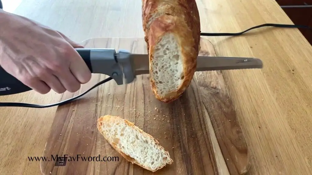 slicing no knead bread