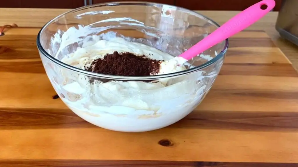 add coffee to yogurt mix