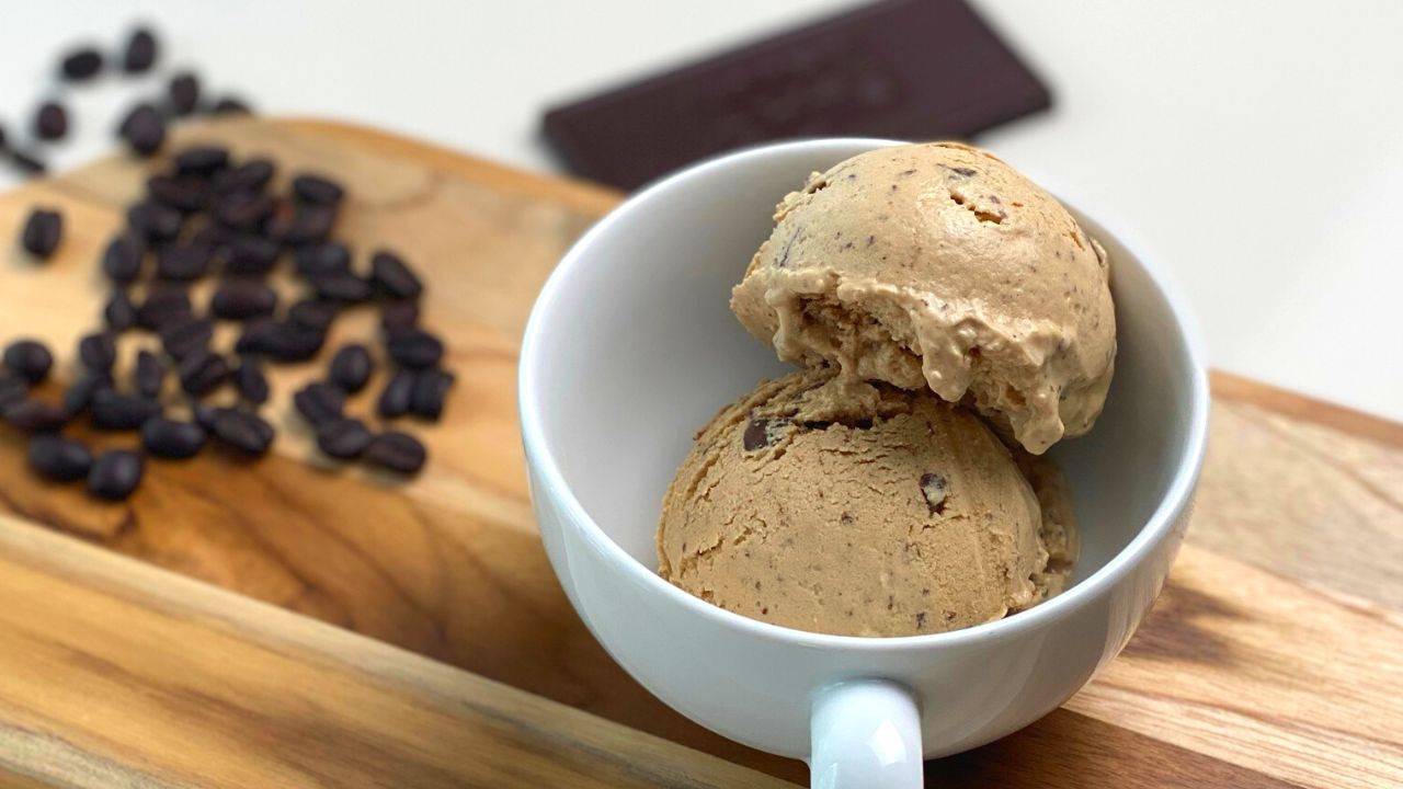 Yogurt Ice Cream – Coffee Chocolate Chip