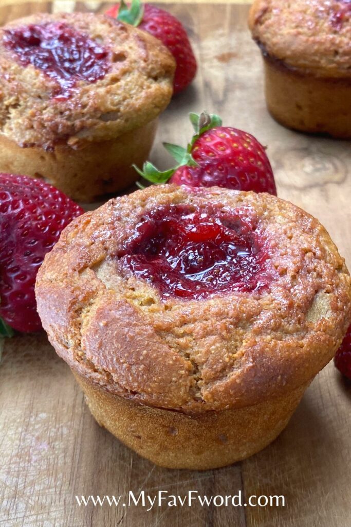strawberry oat muffins