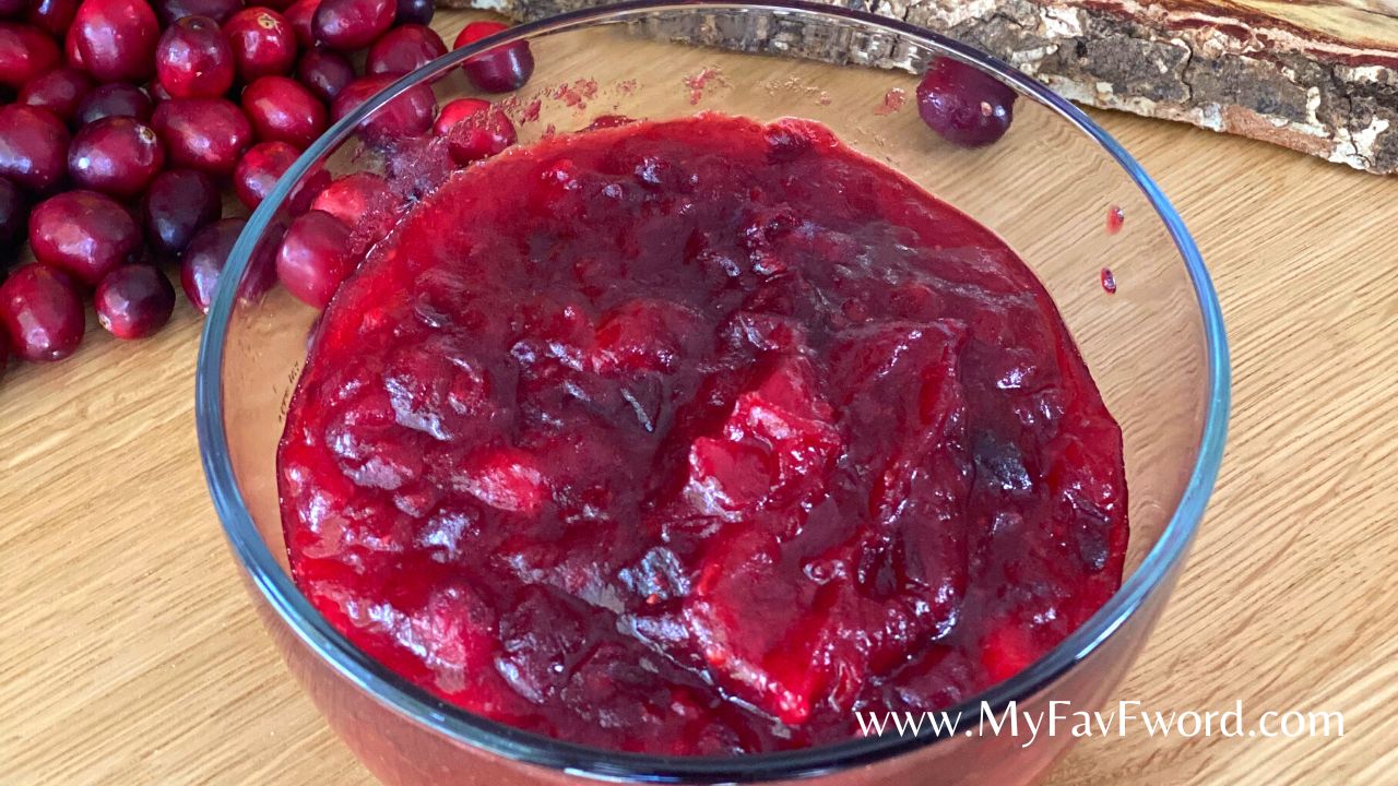 Healthier Cranberry Sauce – Lower in Sugar