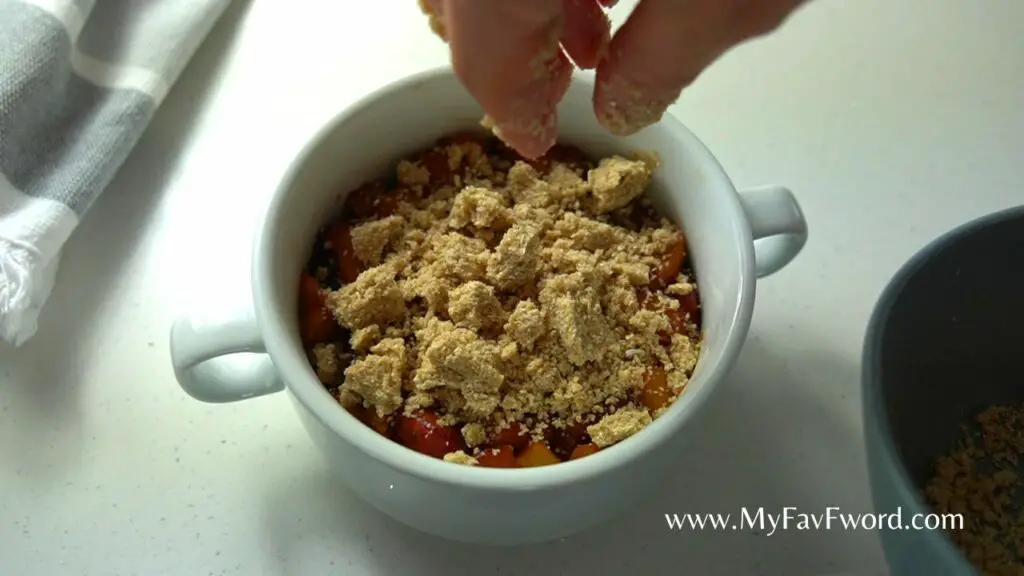 crumble oat topping