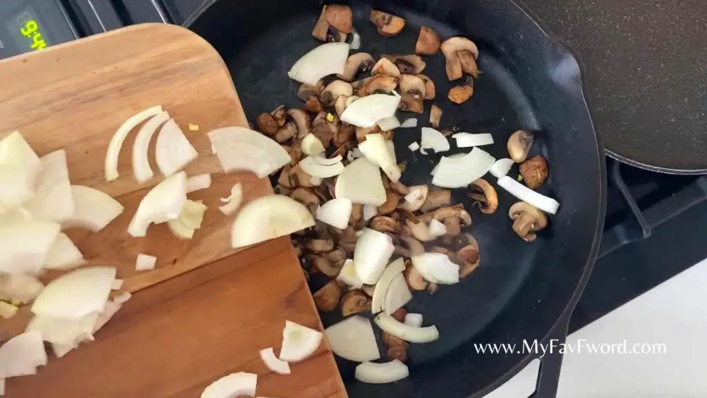 add onion to mushroom