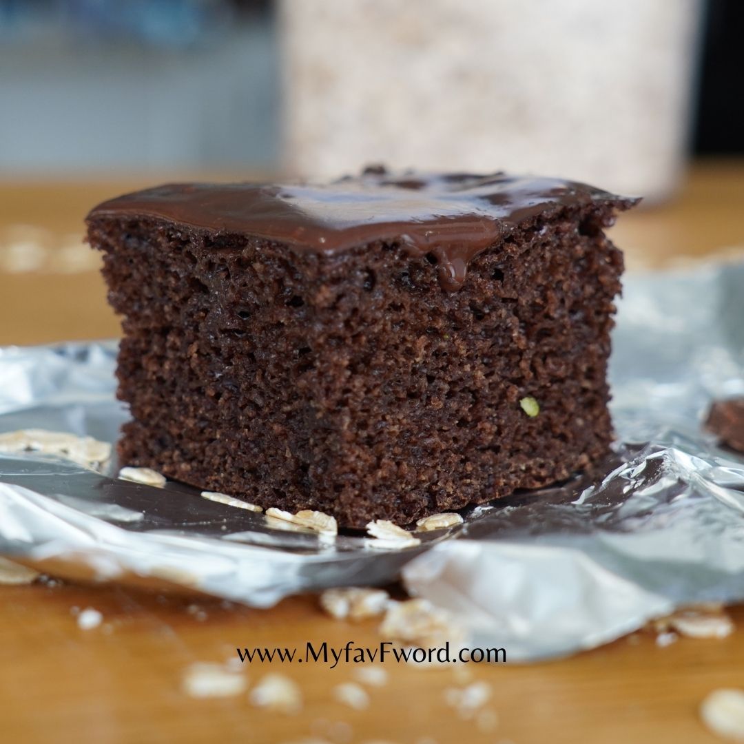 Healthy Chocolate Cake with Oats (No Oil, No Sugar, High Protein)