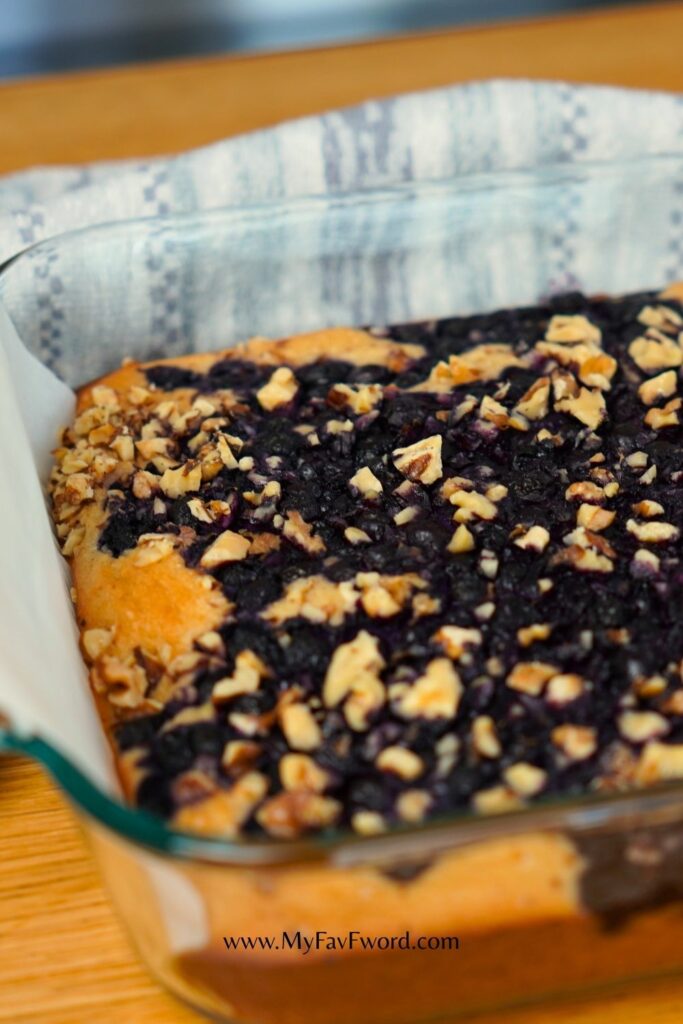 healthy blueberry breakfast cake